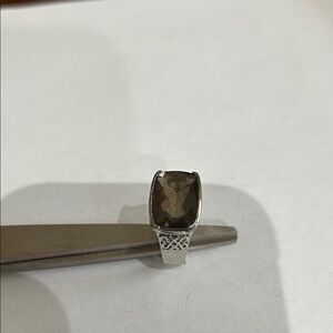 Chic Silver Ring with Smoky Stone